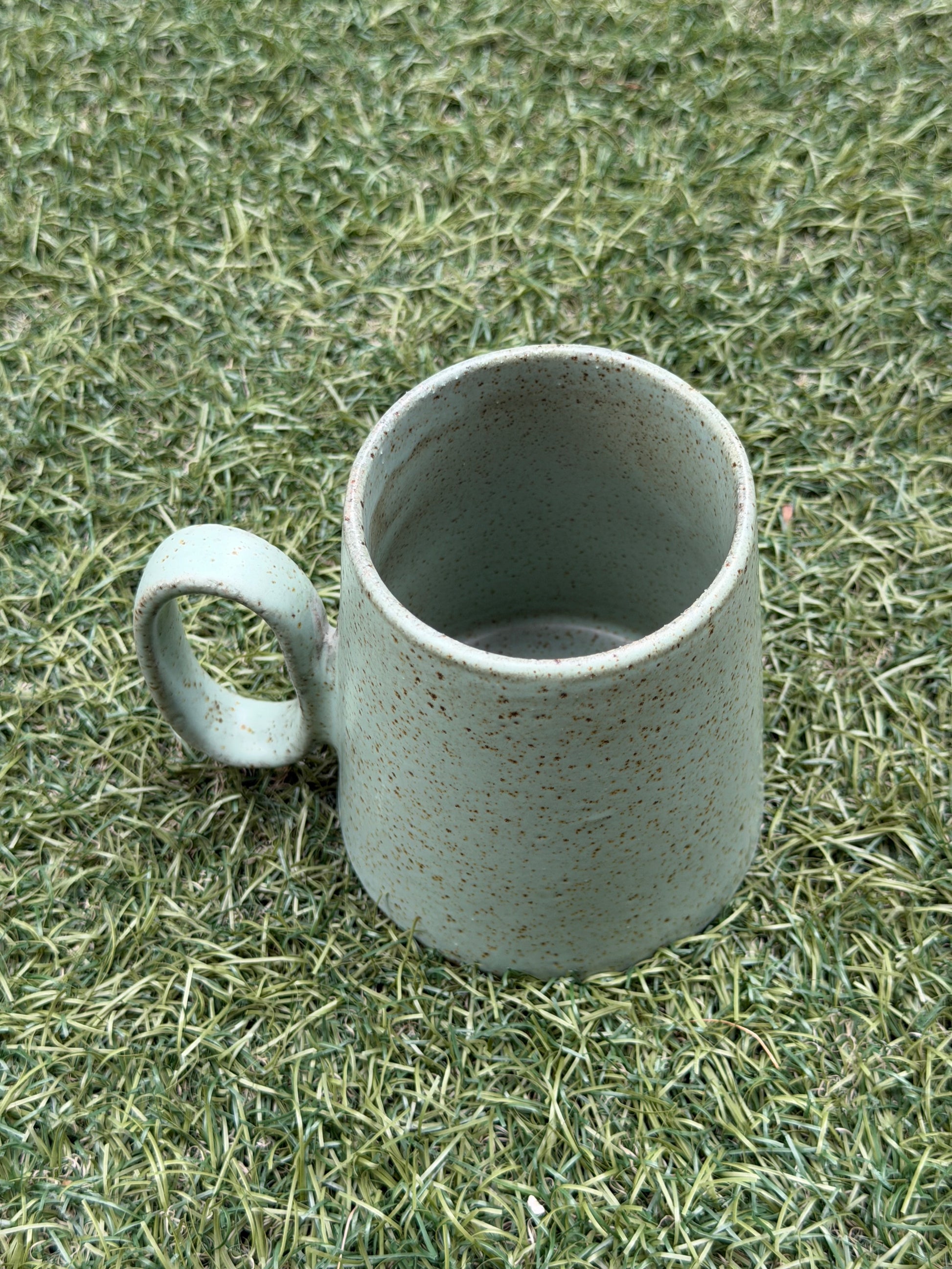 Quiet Meadow Mug – top view showing 430ml interior capacity and reactive glaze finish